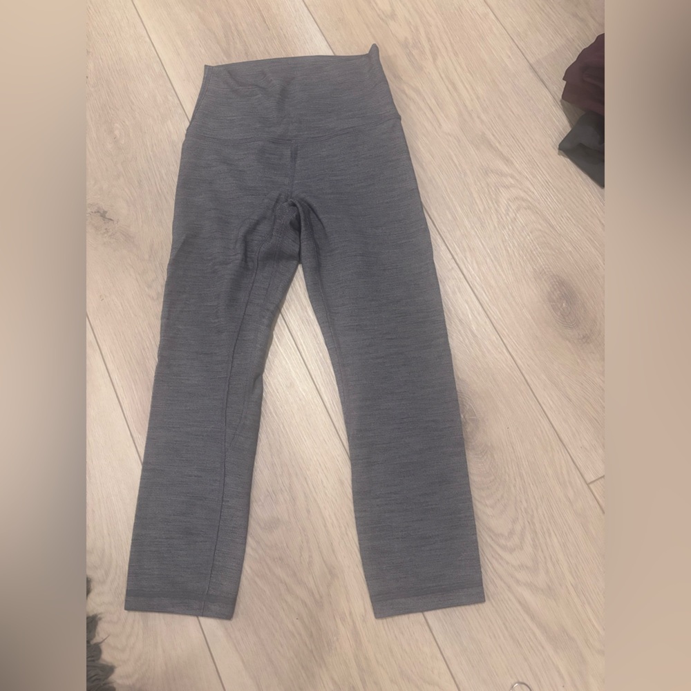 Lululemon herringbone align Leggings. Size 4
